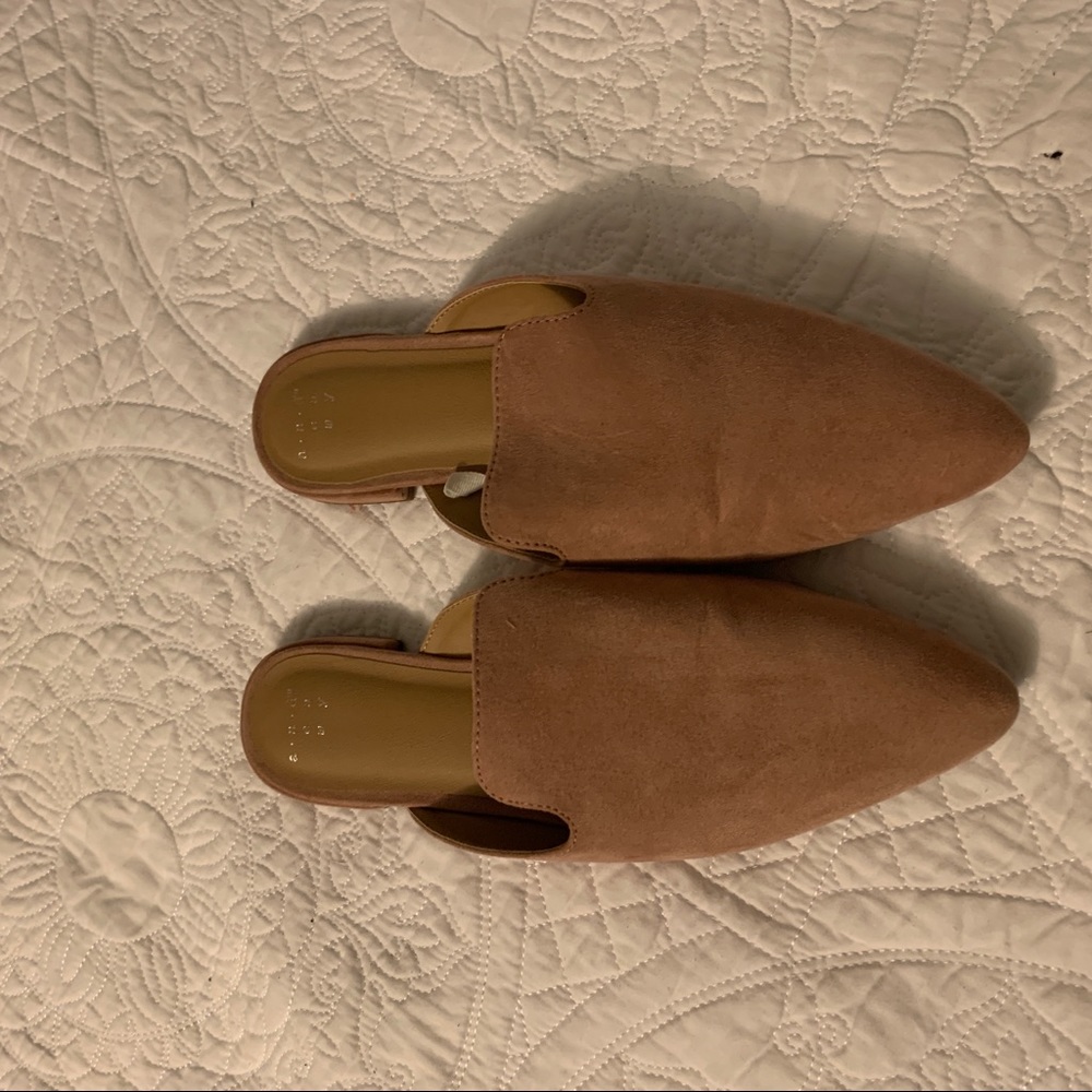 A new day target blush mules size 9